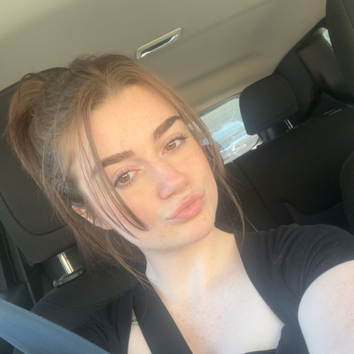 Laney N - Kilgore College  Babysitter