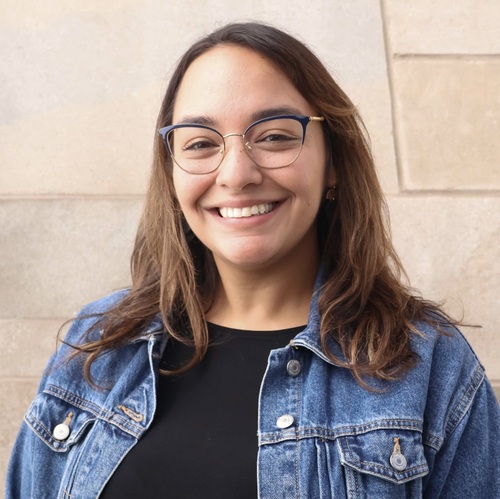 Noemi L - Oregon State Babysitter