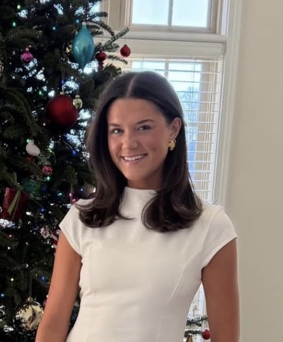 Alyssa Y - UK Babysitter