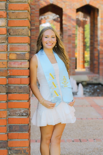 Isabella H - Mississippi State Babysitter