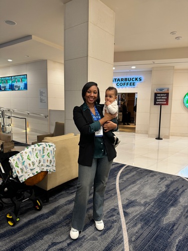 Mariah M - DePaul Babysitter