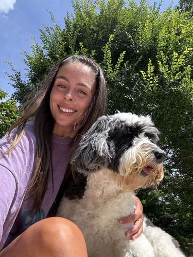 Lily M - USC Babysitter