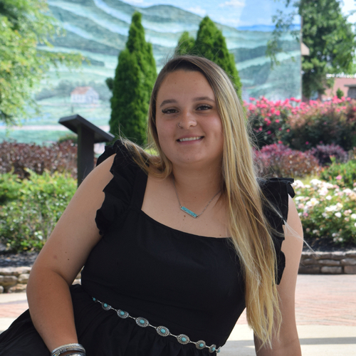 Alexis T - Cleveland Community College  Babysitter