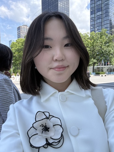 Tselmeg B - NOVA Babysitter