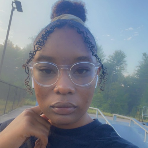 Rawniesha D - Lyndon Babysitter