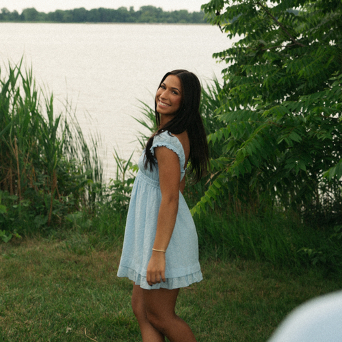 Elvina G - Wayne State Babysitter