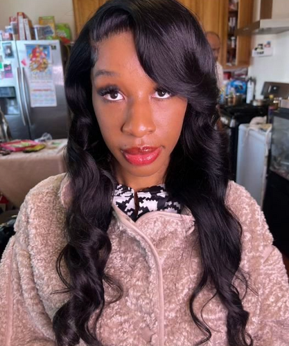 Alexia M - DVC Babysitter