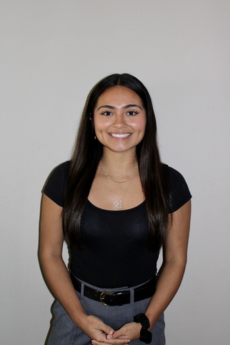 Cassandra J - UH-Victoria Babysitter