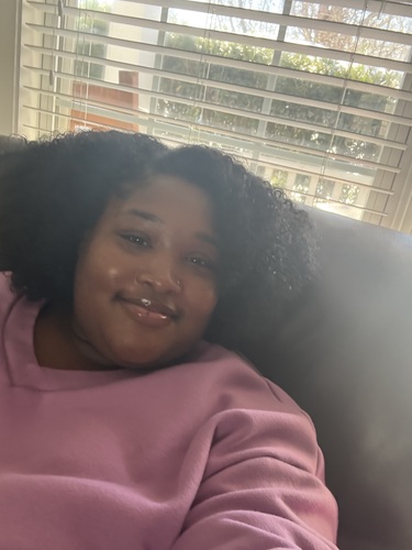 Shawnti Y - Midlands Technical College  Babysitter