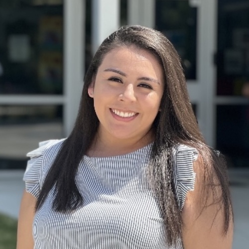 Leysla R - SHSU Babysitter