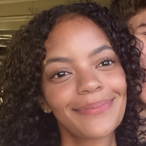 Huguette R - Lehigh Carbon Community College Babysitter