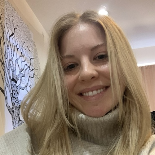 Valerie I - Clark University Babysitter