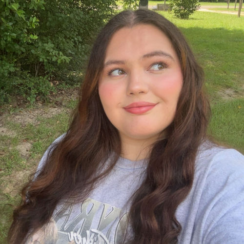 Josie P - Holmes Community College  Babysitter