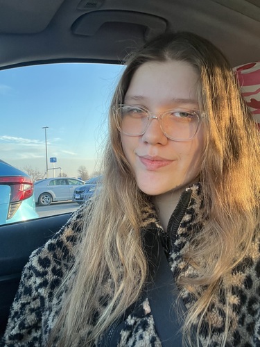 Heidi H - Frontier Community College  Babysitter