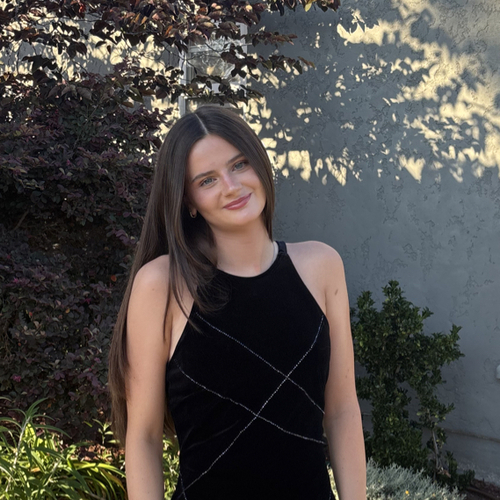 Ellen C - Undefined Babysitter