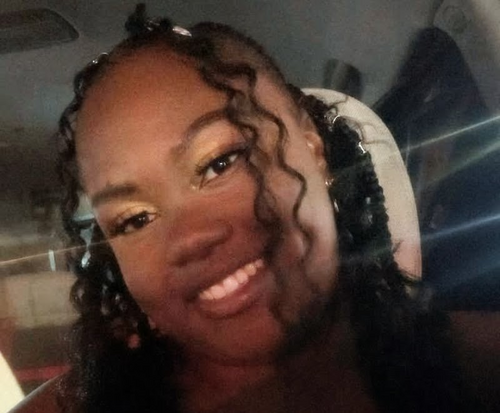 Cleshaundra J - Housatonic Community College  Babysitter