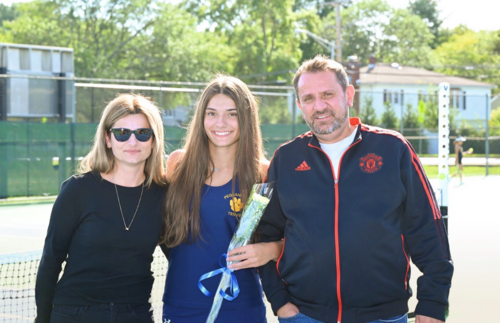 Lea B - URI Babysitter