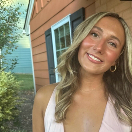 Hailey B – WFU Student Seeking Nanny Jobs