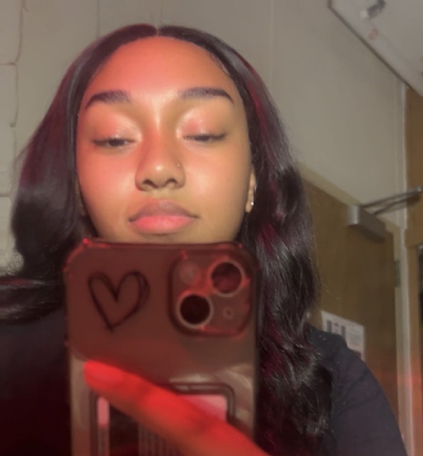 Ayiana S - Paris Junior College  Babysitter