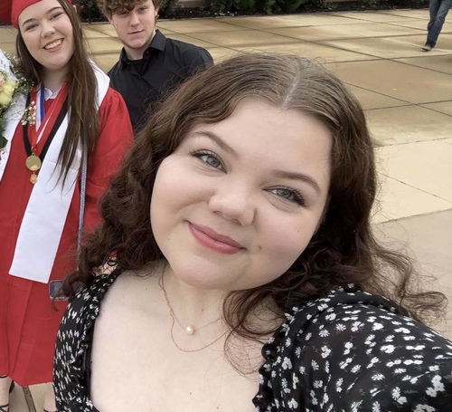 Katerina B - Itawamba Community College  Babysitter