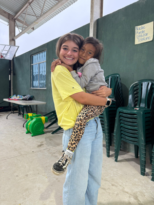 Ava S - Samford Babysitter