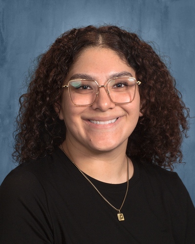 Dania F - CSU Bakersfield Babysitter