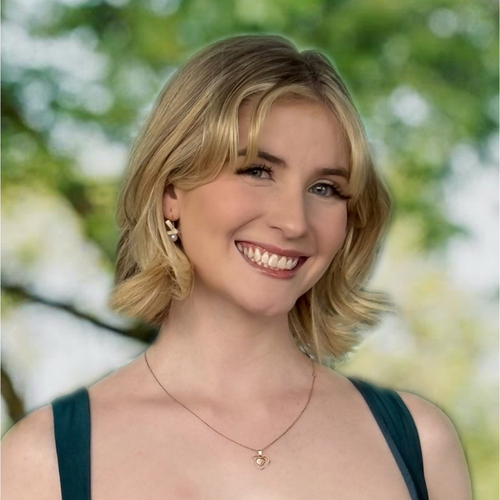 Laura N - UNLV Babysitter