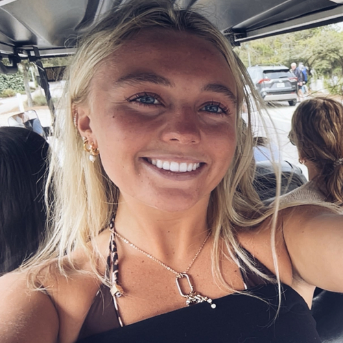 Anna C - Undefined Babysitter