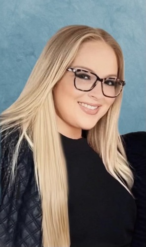 Rebecca W - Dominican Babysitter