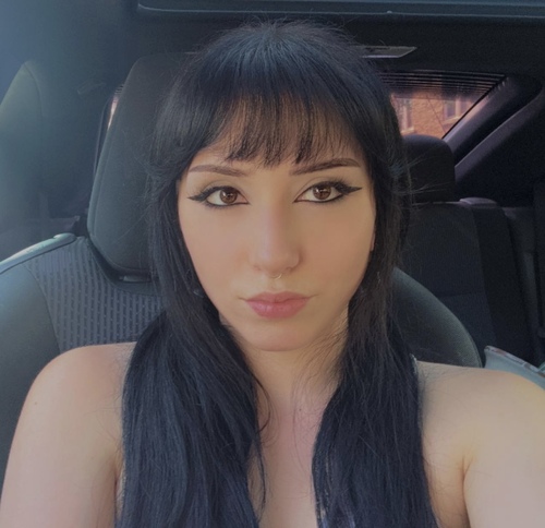 Nikki F - Saint John Fisher College Babysitter