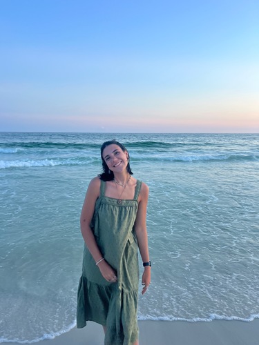 Katelyn K - Lee Babysitter