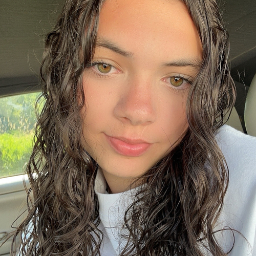 Haley L - Seattle Pacific Babysitter
