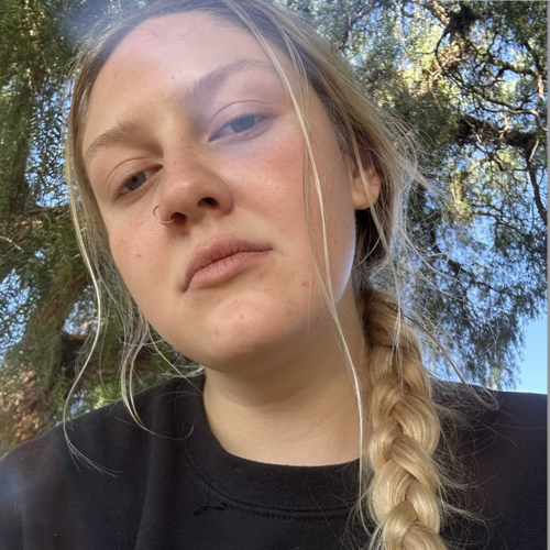 Faye L - CSULB Babysitter