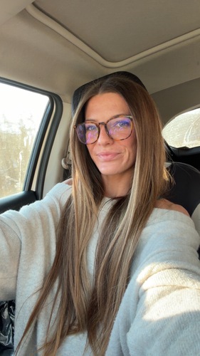 Zoey S - UC Babysitter