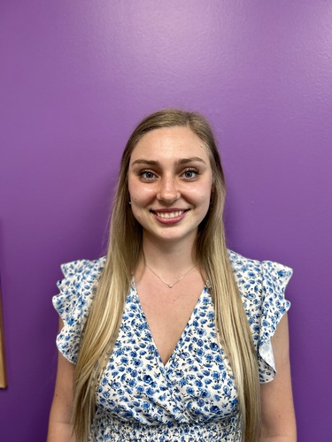 Olivia R - Simmons Babysitter