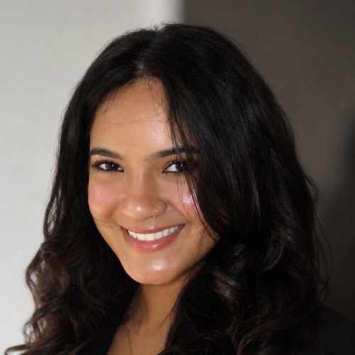 Angel S – UH Student Seeking Nanny Jobs