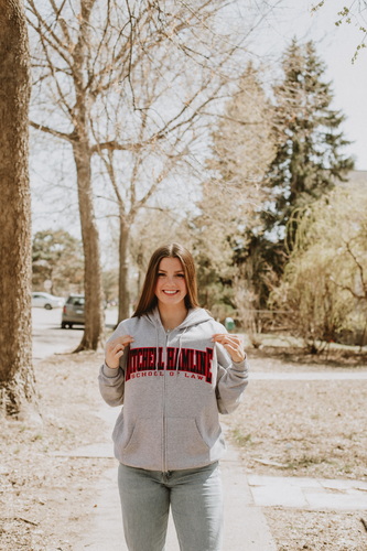 Jenna G - Augsburg Babysitter