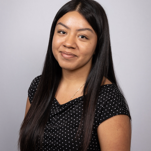 Johana M - Davidson Babysitter