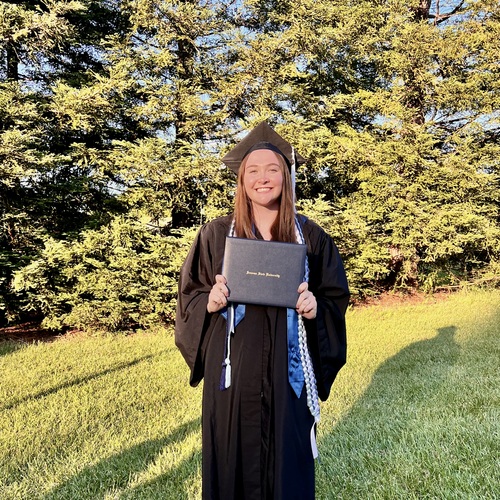 Madeline G - Sonoma State Babysitter