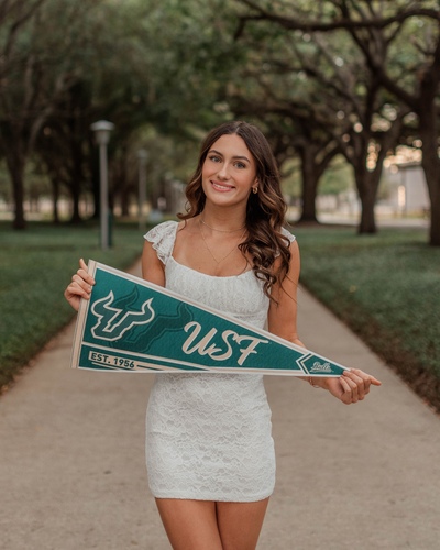 Ella D - USF Babysitter