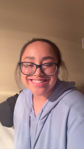 Alexis B - Edmonds Community College  Babysitter