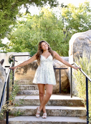 Mia M - Barton County Community College Babysitter