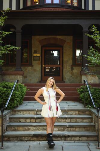 Grace M - Loyola Babysitter