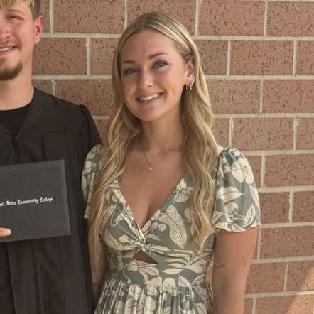 Jenna J - Northwest Iowa Community College Babysitter