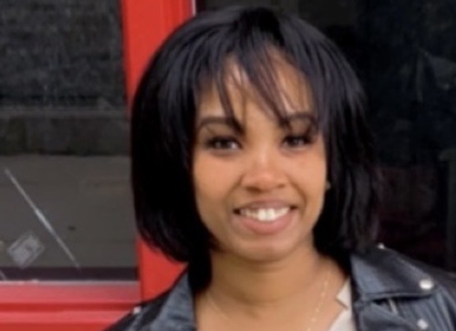 Shandra W - Monroe Community College  Babysitter