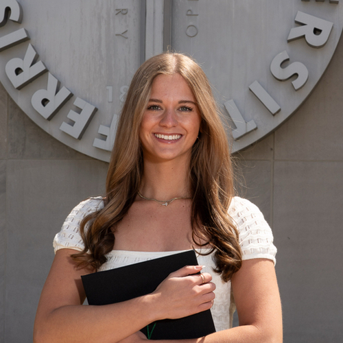 Brianna S - Ferris State Babysitter