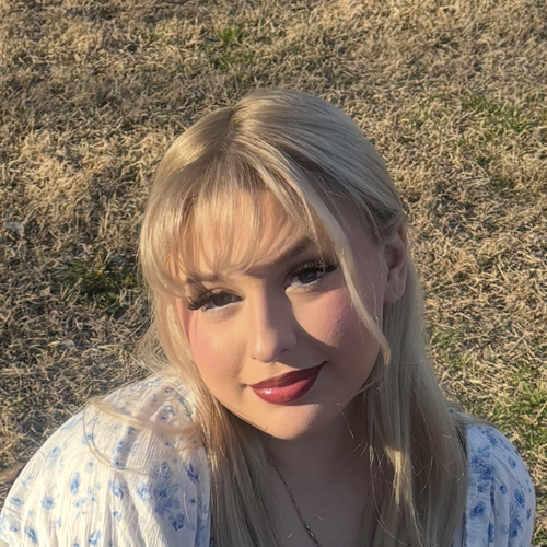 Julie C - Dallas County Community College District Babysitter