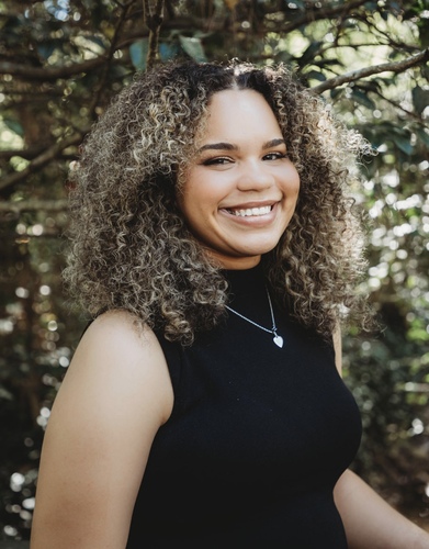 Rayonna F - Winthrop Babysitter