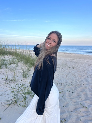 Sophia B - Pepperdine Babysitter