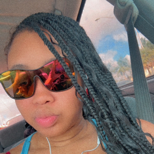 Jasmine L - Undefined Babysitter